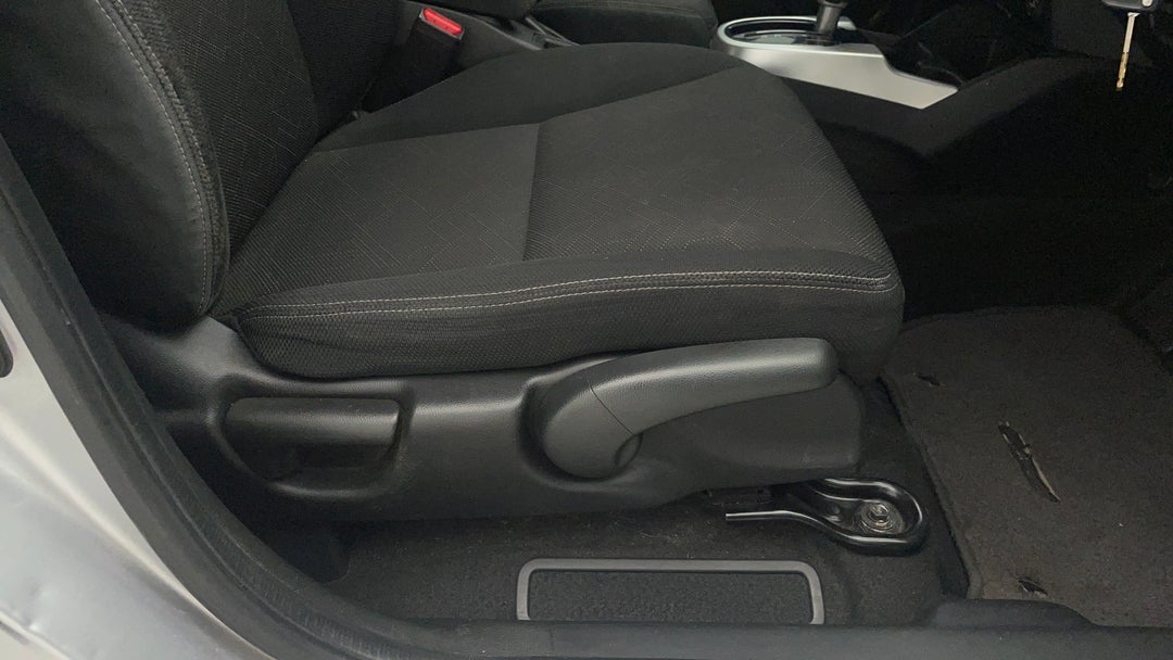 2016 Honda Jazz Vti-s, Automatic, 96013 km, Drivers Side Adjustment Panel