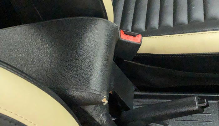 2019 Hyundai NEW SANTRO SPORTZ CNG, CNG, Manual, 69,189 km, Driver seat - Armrest fabric torn