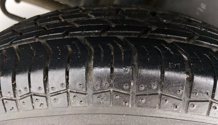 2014 Maruti Swift Dzire VXI, Petrol, Manual, 12,911 km, Right Rear Tyre Tread