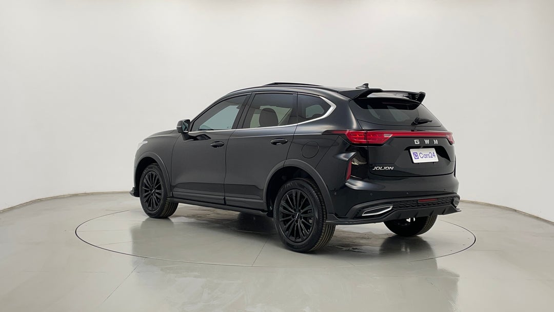 Left Back Diagonal (45- Degree) View