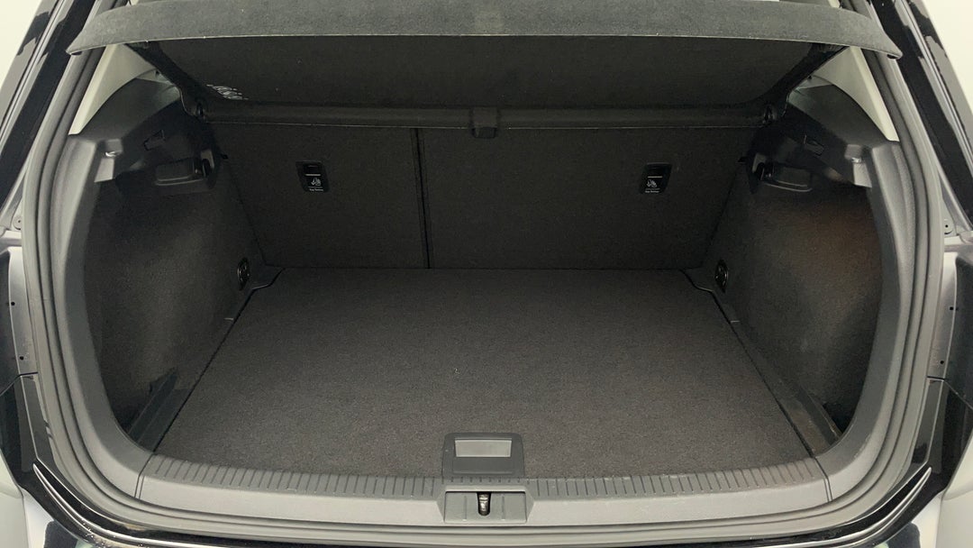 2016 Volkswagen Golf 92 Tsi Trendline, Automatic, 60734 km, Boot Inside View