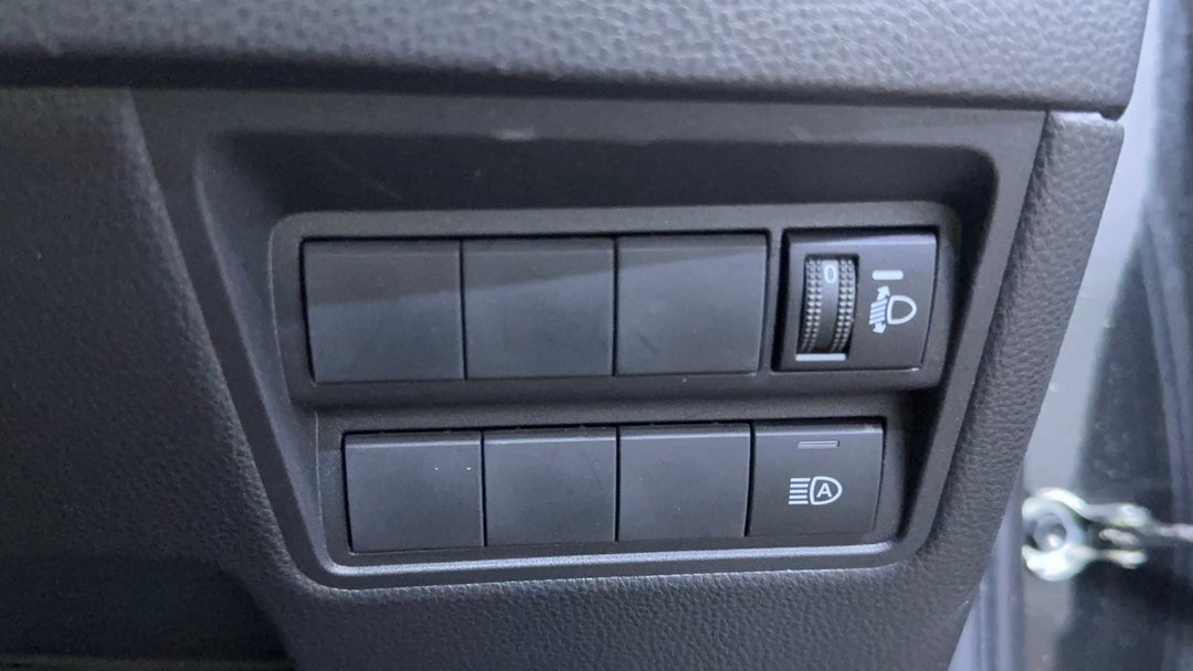 2024 Toyota Yaris Cross Gx Hybrid, Automatic, 47468 km, Utility Switches/Buttons