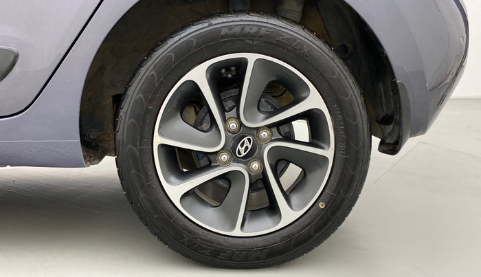 2017 Hyundai Grand i10 SPORTZ (O) 1.2 AT VTVT, Petrol, Automatic, 22,013 km, Left Rear Wheel