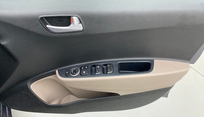 2017 Hyundai Grand i10 SPORTZ (O) 1.2 AT VTVT, Petrol, Automatic, 22,013 km, Driver Side Door Panels Control