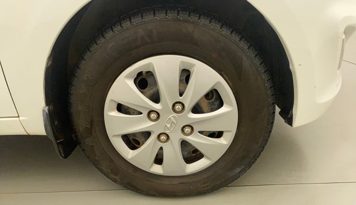 2013 Hyundai i10 MAGNA 1.1, Petrol, Manual, 47,502 km, Right Front Wheel