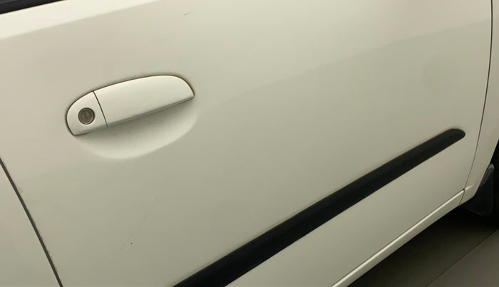 2013 Hyundai i10 MAGNA 1.1, Petrol, Manual, 47,502 km, Driver-side door - Minor scratches