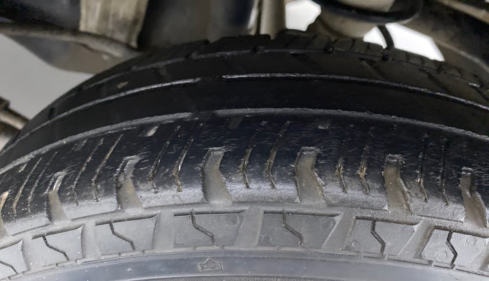 2017 Maruti Alto 800 LXI, Petrol, Manual, 50,749 km, Left Rear Tyre Tread