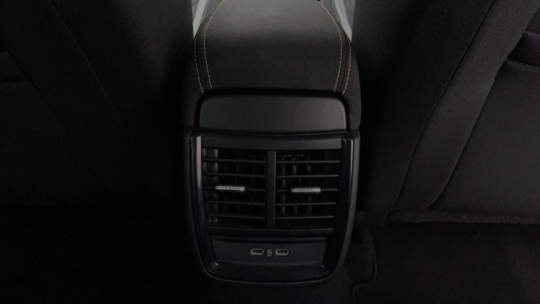 Rear A/C Vent