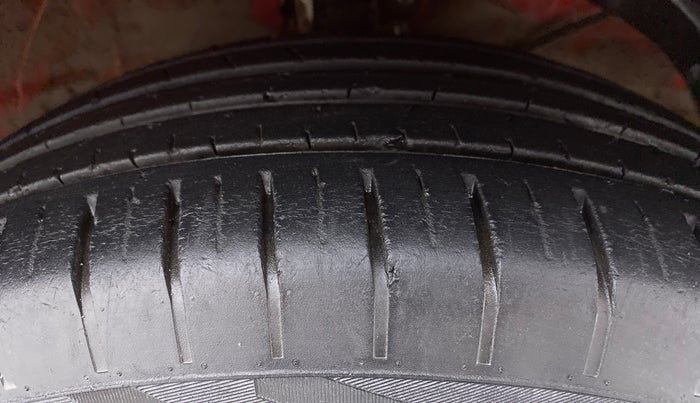 2018 Maruti Swift ZXI+, Petrol, Manual, 34,778 km, Right Front Tyre Tread