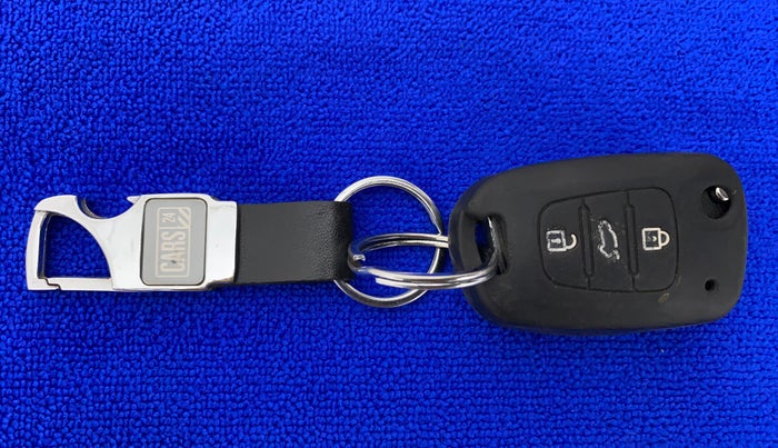 2012 Hyundai i20 SPORTZ 1.2, Petrol, Manual, 1,06,394 km, Key Close Up