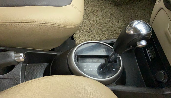 2012 Hyundai i20 SPORTZ 1.2, Petrol, Manual, 1,06,230 km, Gear Lever