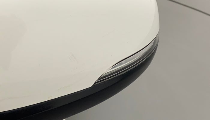 2012 Hyundai i20 SPORTZ 1.2, Petrol, Manual, 1,06,230 km, Left rear-view mirror - Indicator light not working