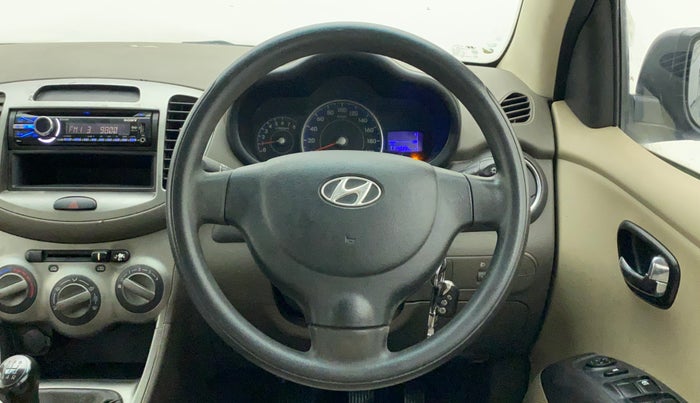 2011 Hyundai i10 MAGNA 1.2, Petrol, Manual, 1,14,720 km, Steering Wheel Close Up