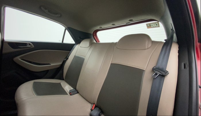2016 Hyundai Elite i20 SPORTZ 1.2, Petrol, Manual, 76,675 km, Right Side Rear Door Cabin