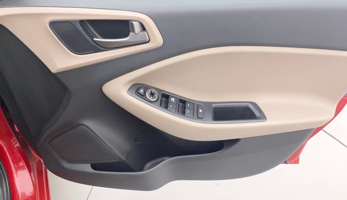 2016 Hyundai Elite i20 SPORTZ 1.2, Petrol, Manual, 76,675 km, Driver Side Door Panels Control
