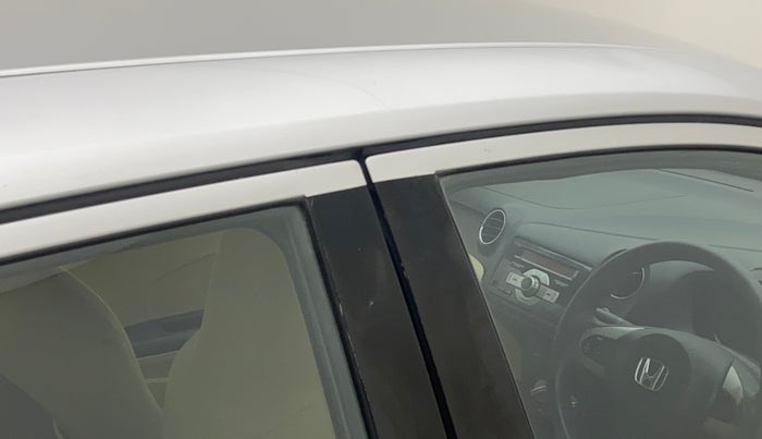 2014 Honda Amaze 1.2L I-VTEC S AT, Petrol, Automatic, 65,075 km, Right B pillar - Paint is slightly faded