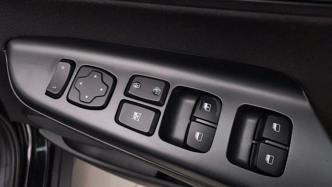 Drivers Side Door Panel Controls