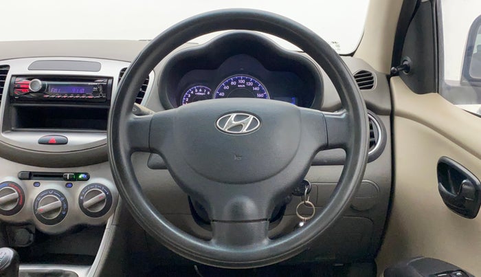 2012 Hyundai i10 ERA 1.1, Petrol, Manual, 1,16,020 km, Steering Wheel Close Up
