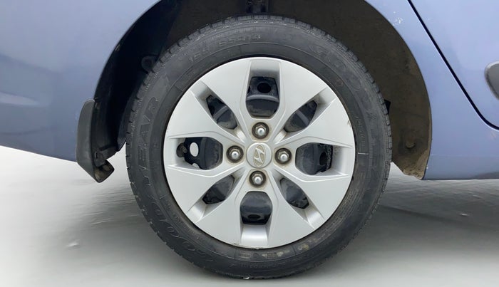 2015 Hyundai Xcent S 1.2, Petrol, Manual, 48,128 km, Right Rear Wheel