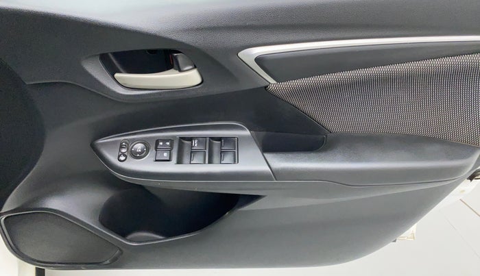 2017 Honda WR-V 1.5 i-DTEC VX MT, Diesel, Manual, 98,264 km, Driver Side Door Panels Control