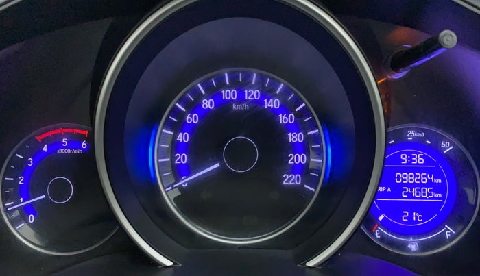 2017 Honda WR-V 1.5 i-DTEC VX MT, Diesel, Manual, 98,264 km, Odometer Image