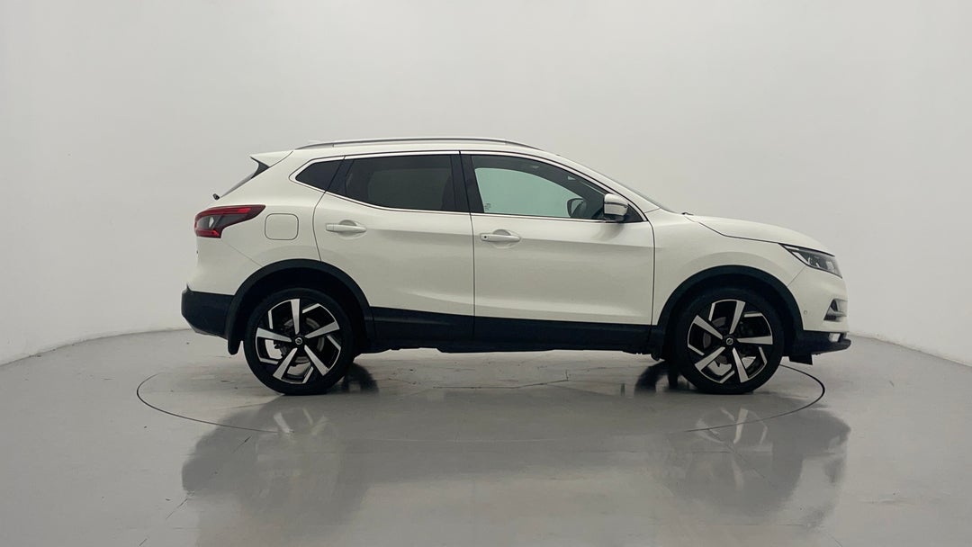 2018 Nissan Qashqai Ti, Automatic, 144384 km, Right Side View