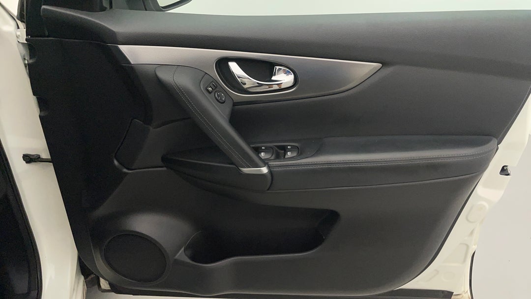 2018 Nissan Qashqai Ti, Automatic, 144384 km, Speaker View