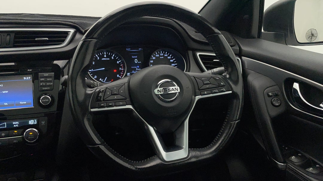 2018 Nissan Qashqai Ti, Automatic, 144384 km, Steering Wheel Close-up