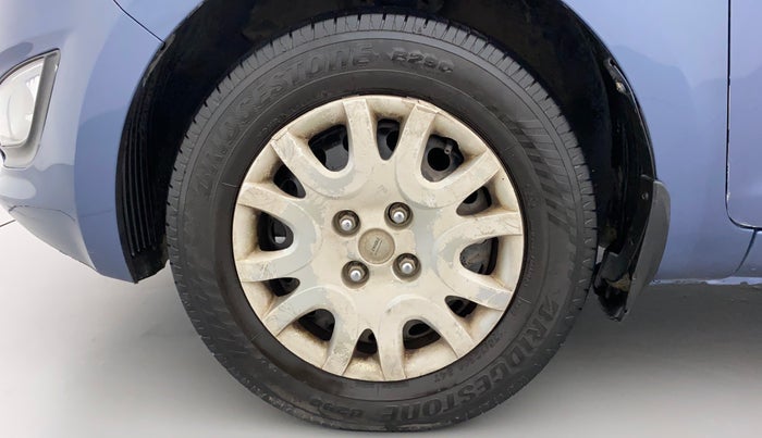2013 Hyundai i20 MAGNA (O) 1.2, Petrol, Manual, 62,217 km, Left Front Wheel