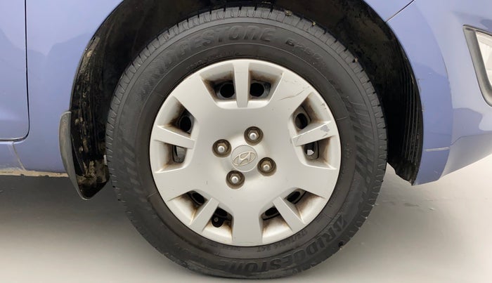2013 Hyundai i20 MAGNA (O) 1.2, Petrol, Manual, 62,217 km, Right Front Wheel