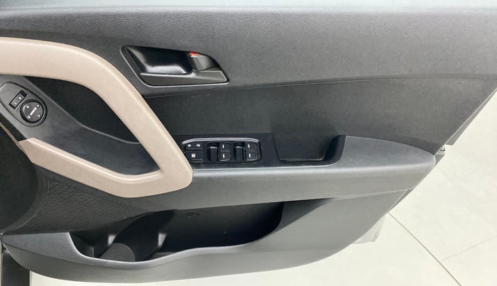 2016 Hyundai Creta 1.6 E + VTVT, Petrol, Manual, 30,221 km, Driver Side Door Panels Control