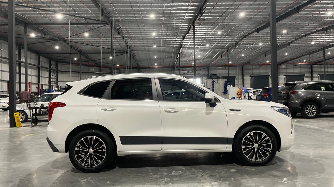 2023 GWM Haval Jolion Ultra Hybrid, Automatic, 44873 km, Right Side View