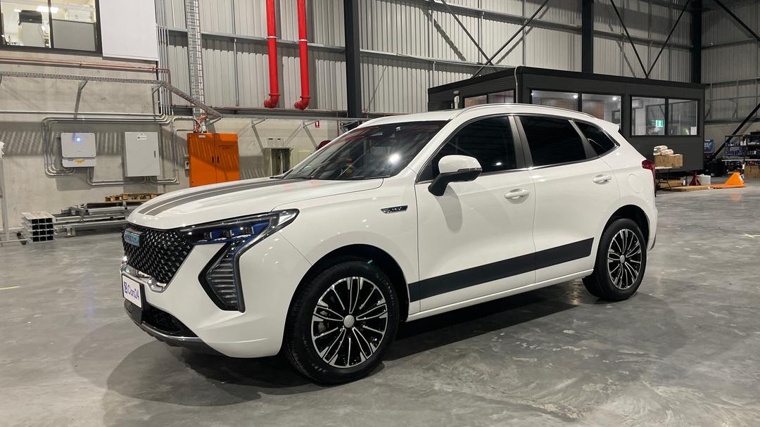 2023 GWM Haval Jolion Ultra Hybrid, Automatic, 44873 km, Left Front Diagonal (45- Degree) View