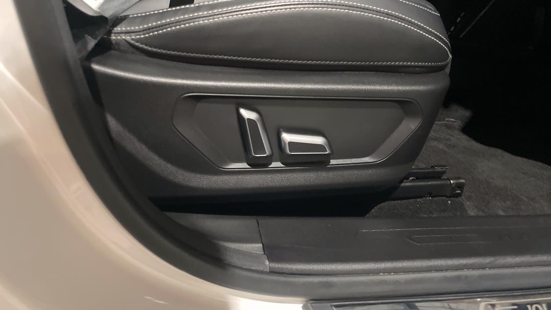 2023 GWM Haval Jolion Ultra Hybrid, Automatic, 44873 km, Drivers Side Adjustment Panel