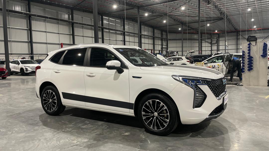 2023 GWM Haval Jolion Ultra Hybrid, Automatic, 44873 km, Right Front Diagonal (45- Degree) View