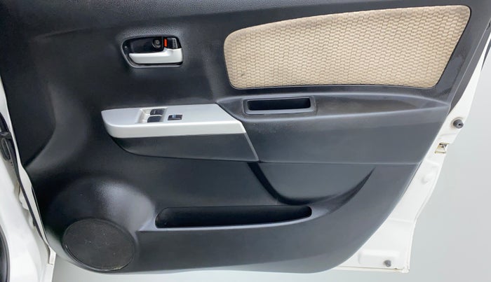 2017 Maruti Wagon R 1.0 LXI, Petrol, Manual, 72,757 km, Driver Side Door Panels Control