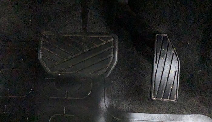 2016 Maruti Wagon R 1.0 VXI AMT, Petrol, Automatic, 60,357 km, Pedals