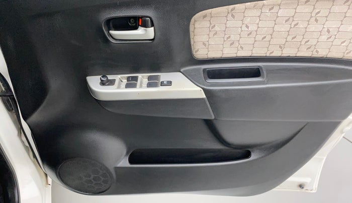 2016 Maruti Wagon R 1.0 VXI AMT, Petrol, Automatic, 60,357 km, Driver Side Door Panels Control