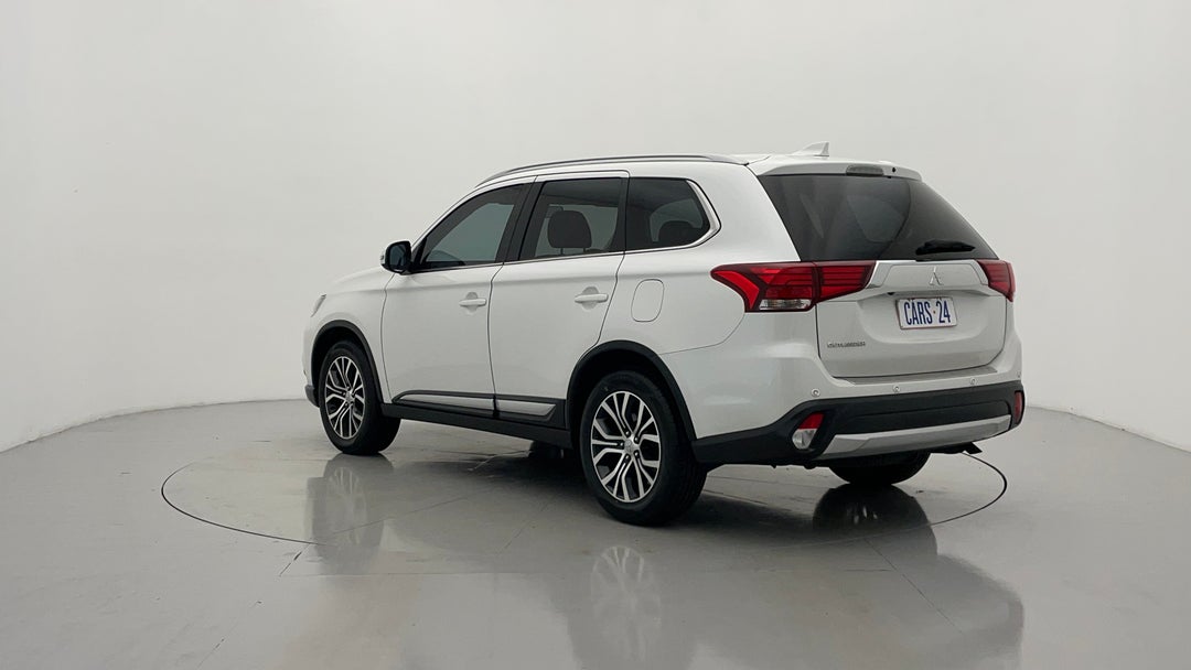 Left Back Diagonal (45- Degree) View