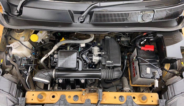 2019 Renault TRIBER 1.0 RXZ, Petrol, Manual, 16,471 km, Engine Bonet View