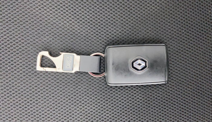 2019 Renault TRIBER 1.0 RXZ, Petrol, Manual, 16,471 km, Key Close up