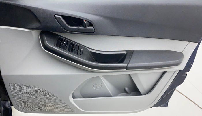 2021 Tata Tiago XT CNG, CNG, Manual, 44,888 km, Driver Side Door Panels Control