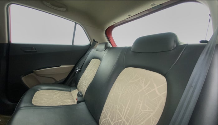 2017 Hyundai Grand i10 MAGNA 1.2 KAPPA VTVT, Petrol, Manual, 24,112 km, Right Side Rear Door Cabin