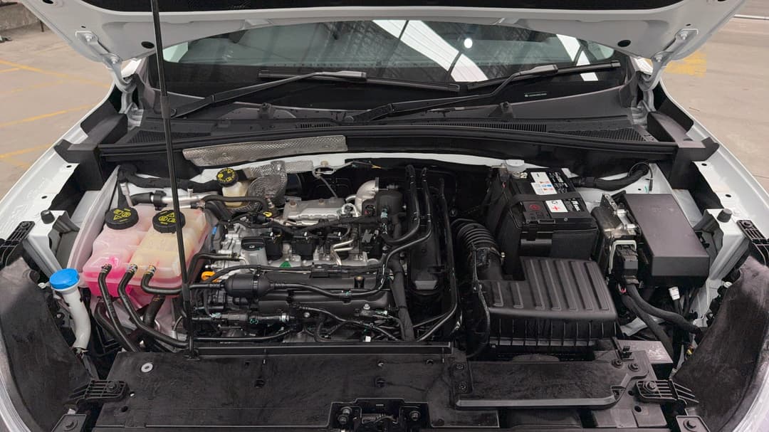 2025 MG ZS Essence Turbo, Automatic, 9005 km, Open Bonnet (Engine)
