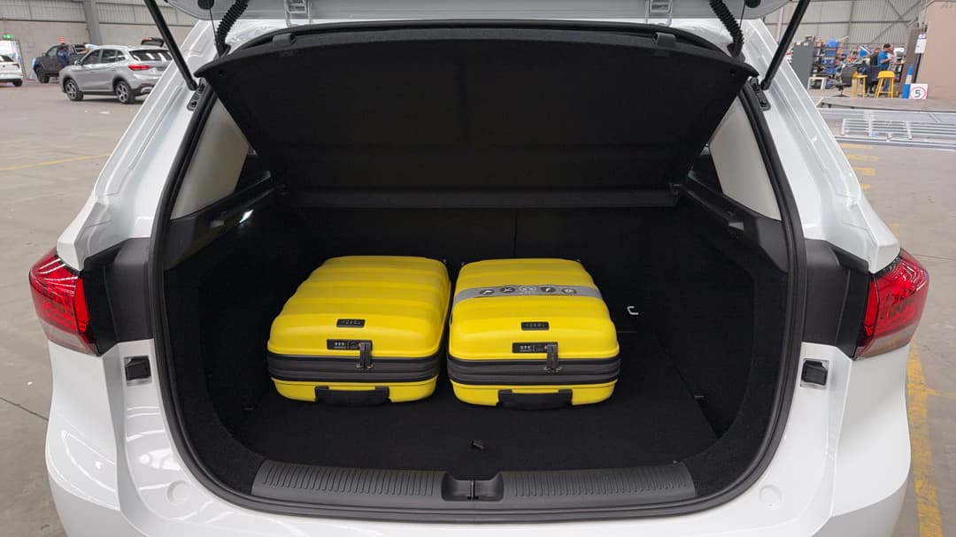 2025 MG ZS Essence Turbo, Automatic, 9005 km, Boot Inside View with Luggage