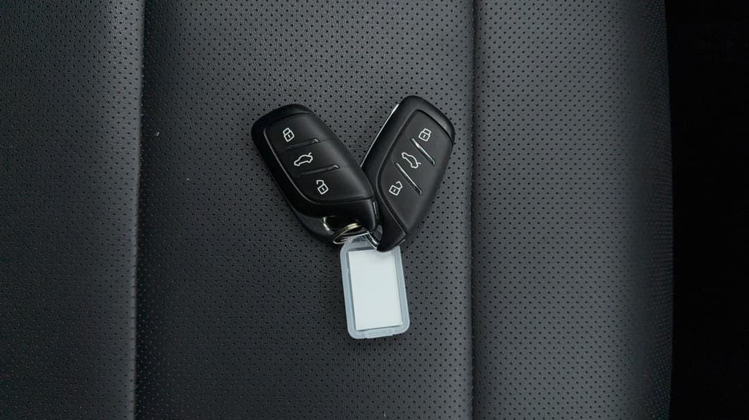 2025 MG ZS Essence Turbo, Automatic, 9005 km, Key Close-up