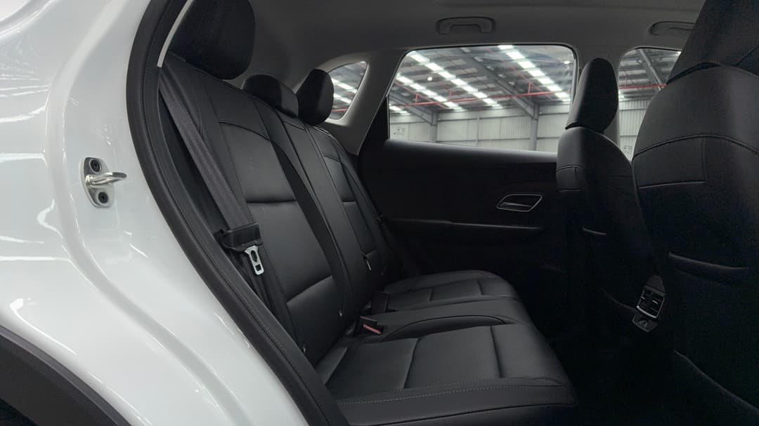2025 MG ZS Essence Turbo, Automatic, 9005 km, Right Side Rear Door Cabin View