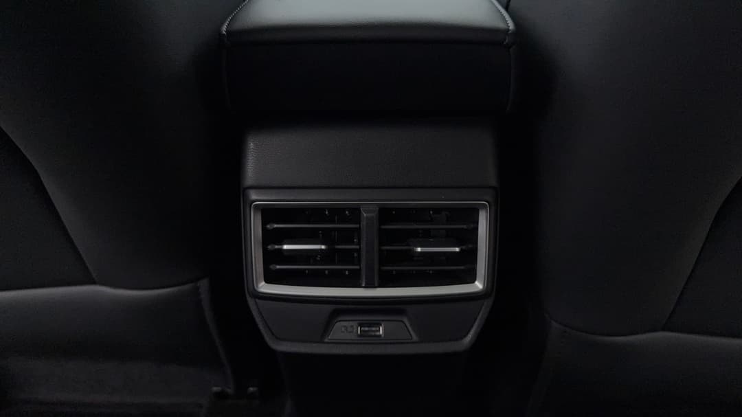 2025 MG ZS Essence Turbo, Automatic, 9005 km, Rear A/C Vent