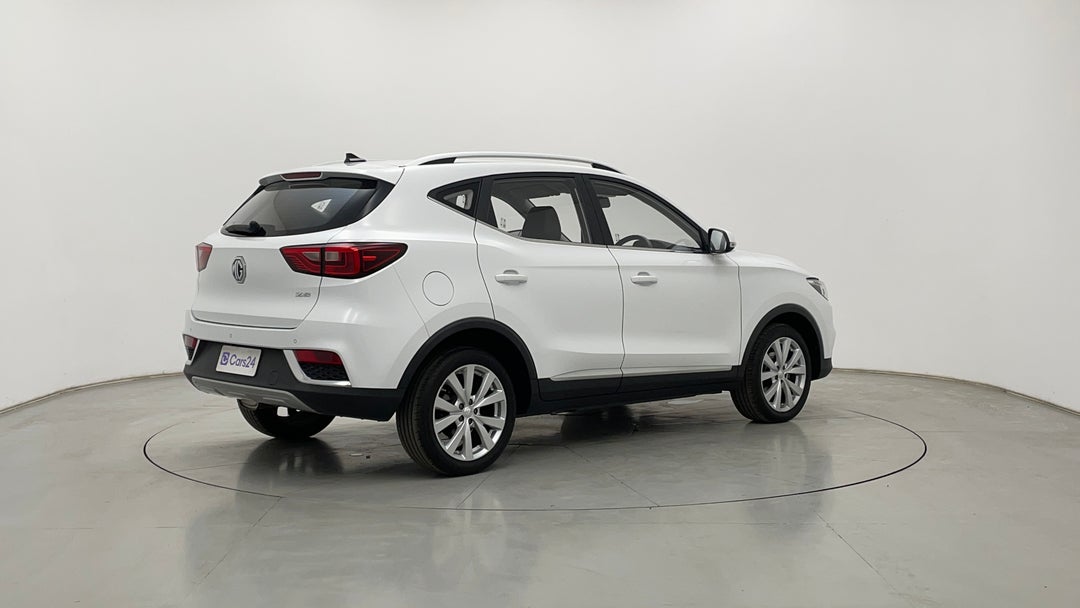 Right Back Diagonal (45- Degree) View