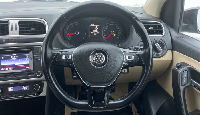 2016 Volkswagen Ameo HIGHLINE 1.2, Petrol, Manual, 30,483 km, Steering Wheel Close Up